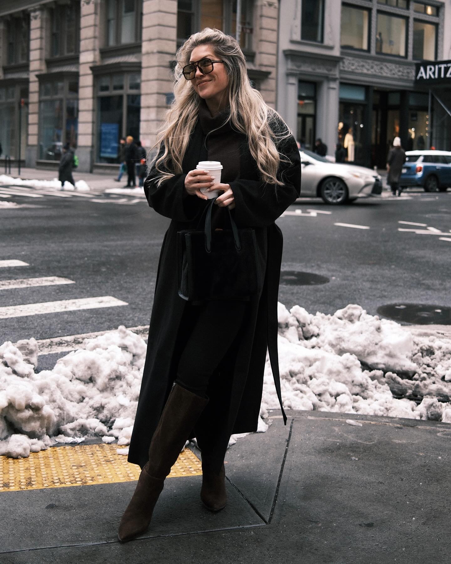 Mandie Kaii Biography