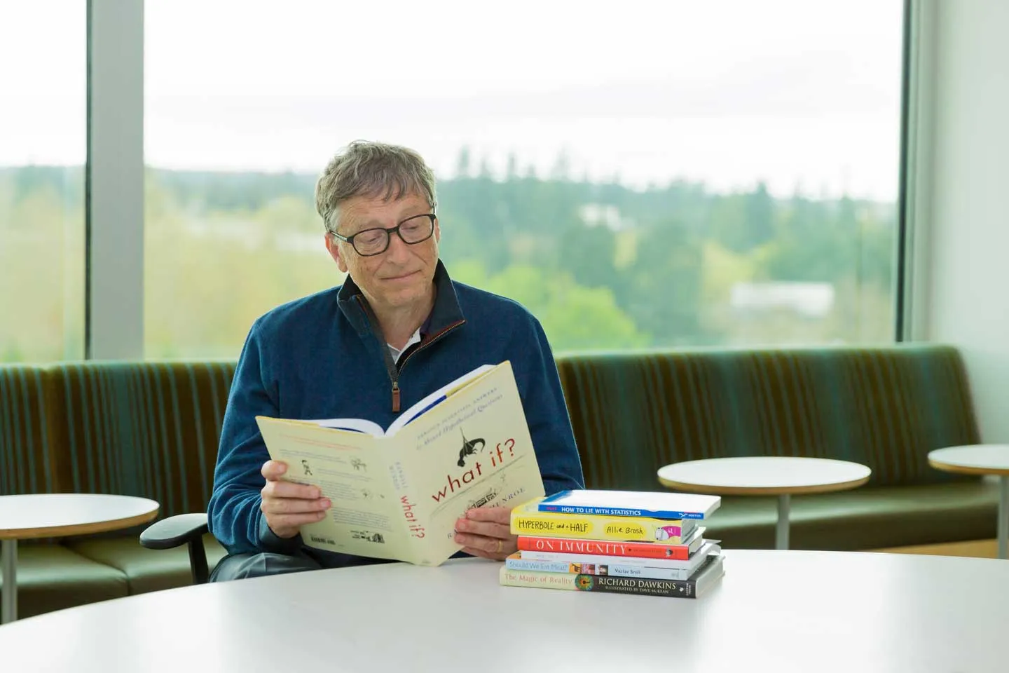 Bill Gates Reading List: Must-Read Books He Recommends