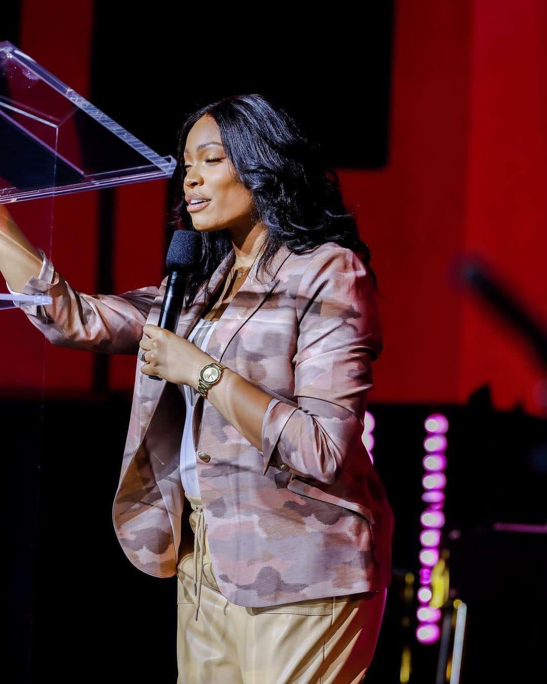 Stephanie Ike Husband Age: Unveiling the Timeless Bond of Faith and Family in a Modern Ministry