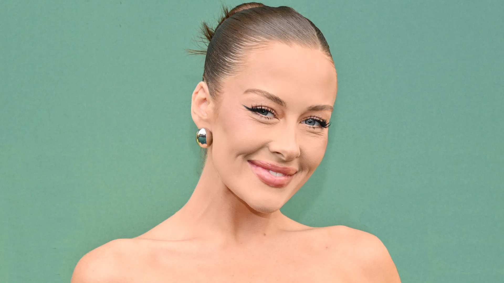 Brooke Schofield Age: Celebrating the Vibrant Energy and Unstoppable Rise of a 29-Year-Old Digital Trailblazer