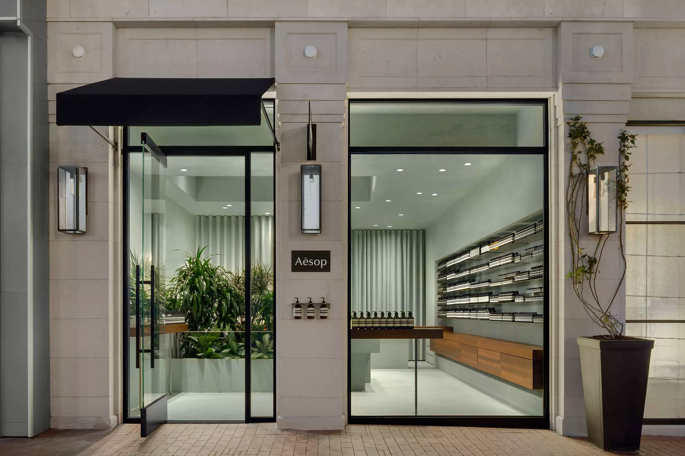 The Quiet Architecture Of Personal Brand Value