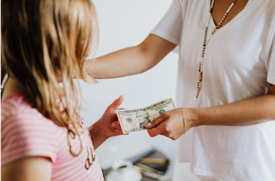 How to Raise Money-Smart Kids Without  Turning Every Conversation Into a Lecture