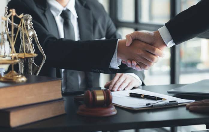 The Warning Signs Your Lawyer May Be Hurting Your Case