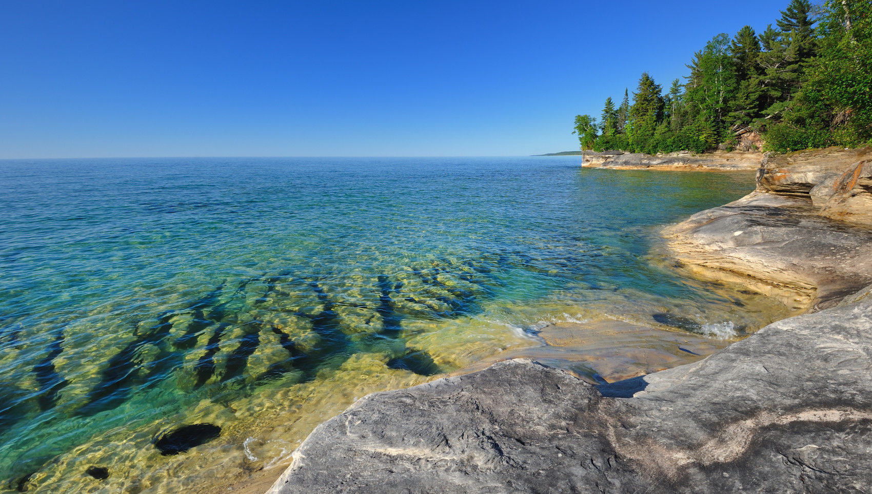 Why Is Lake Superior So Dangerous? Cold Water, Storms & Shipwrecks Explained 2026