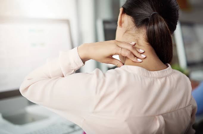 Why Does the Left Side of My Neck Hurt? Here's Why 2026