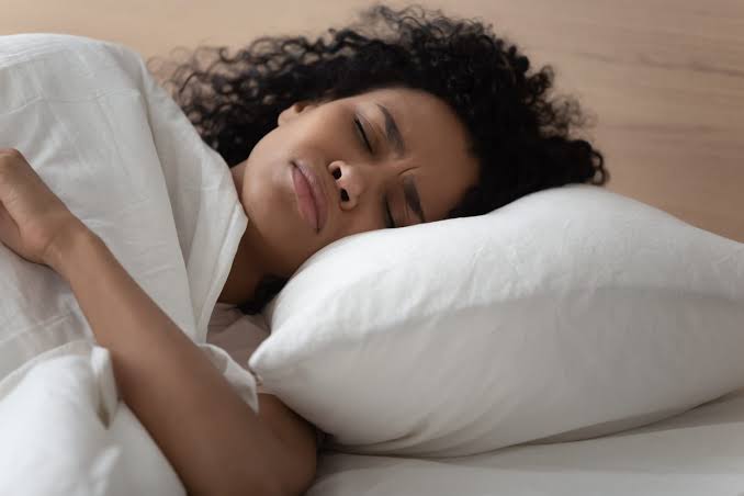 Why Is It Hard to Breathe When I Lay Down? Causes 2026