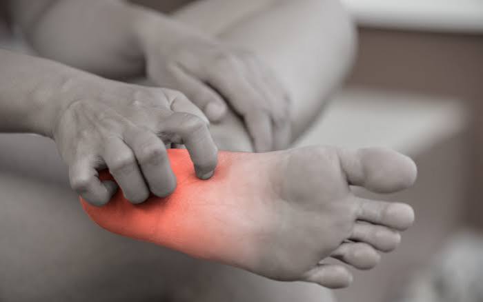 Why Are the Bottom of My Feet Itchy? Causes & Relief 2026
