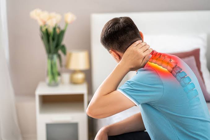 Why Does the Left Side of My Neck Hurt? Here's Why 2026
